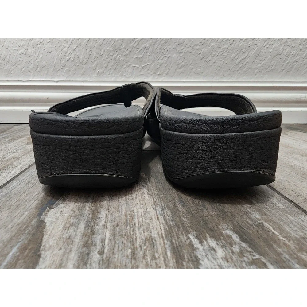 Ladies Vionic Black Flip Flop Style Sandal Podiatrist Designed Shoe Size 8/8.5
